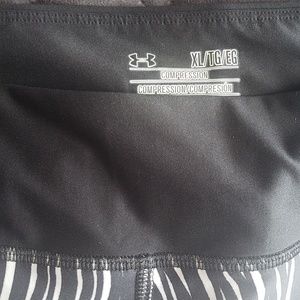 Under armor capri workout pants